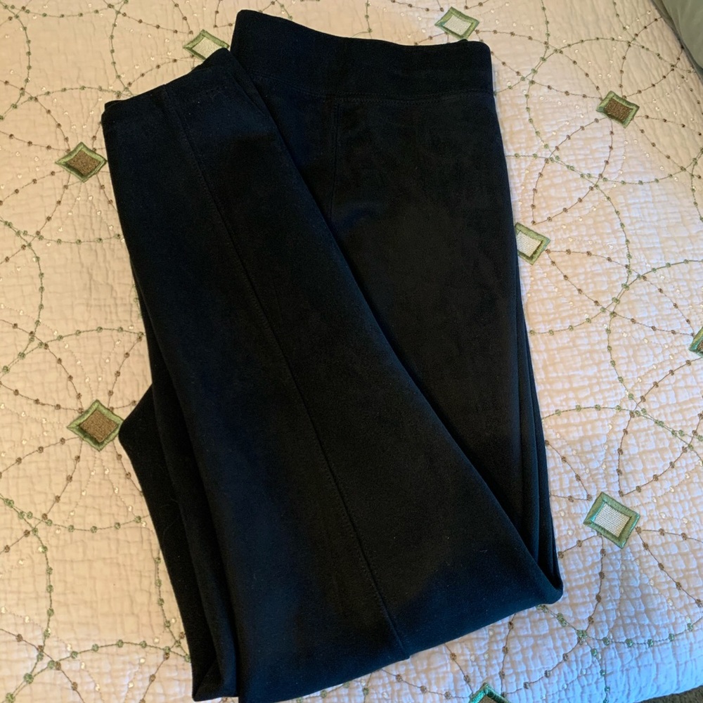 Skinny velvet feeling pants with seem detail